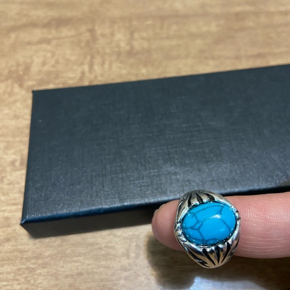 Retro pattern oval turquoise stone silver women’s ring Sz 8‎ - Picture 5 of 5